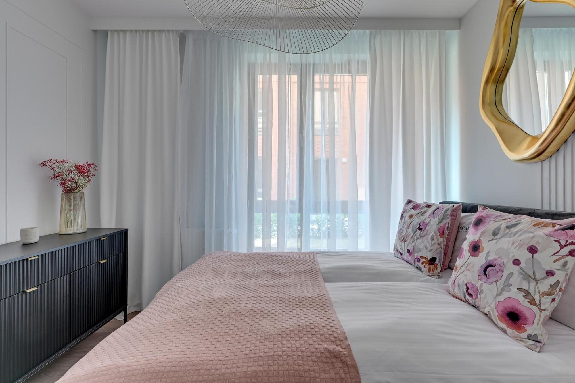 Scala 60H City Center Premium Apartments With Parking By Lion Apartments กดัญสก์ ภายนอก รูปภาพ