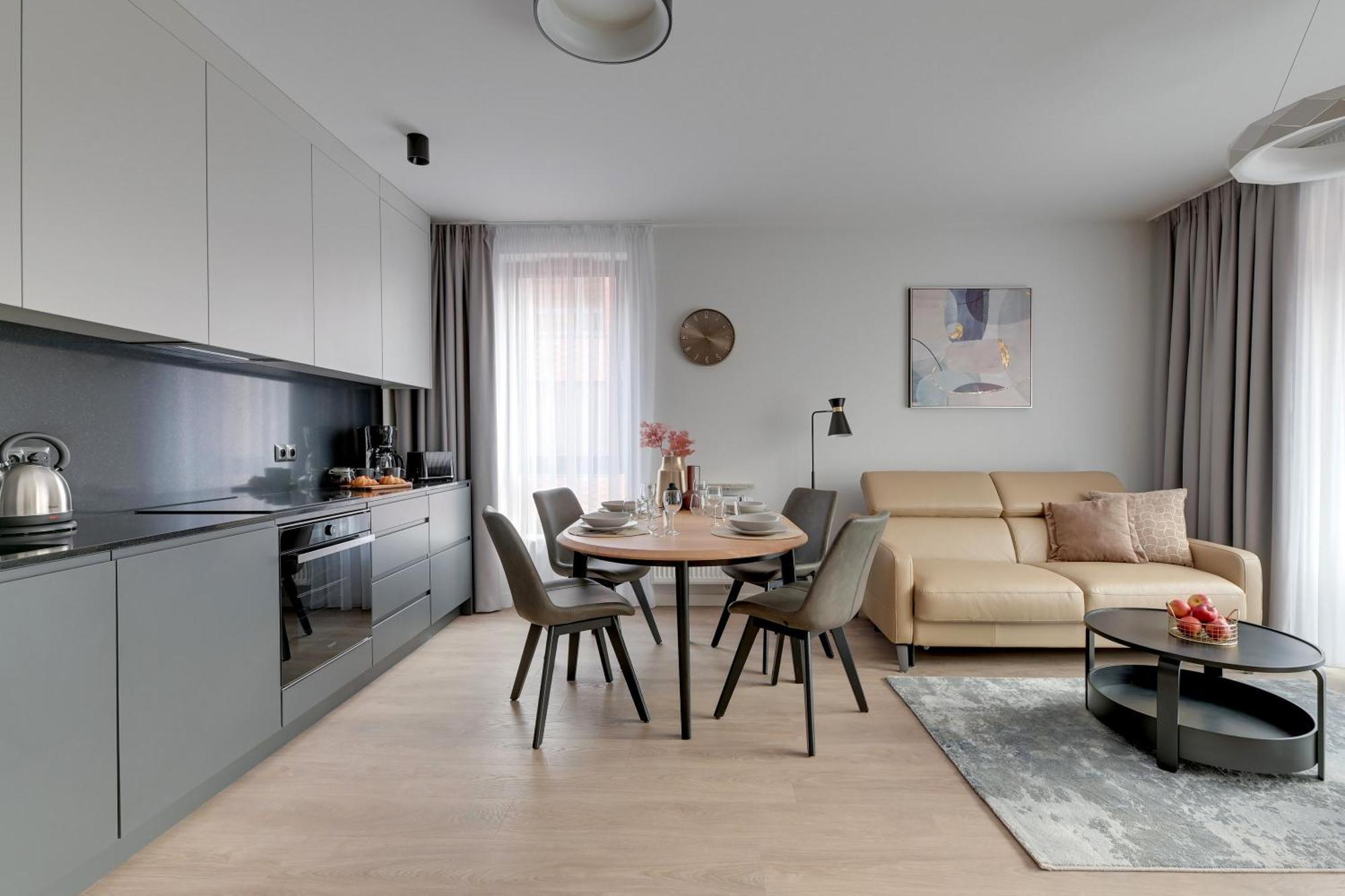 Scala 60H City Center Premium Apartments With Parking By Lion Apartments กดัญสก์ ภายนอก รูปภาพ